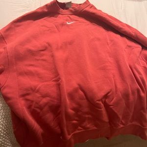 nike pullover sweatshirt